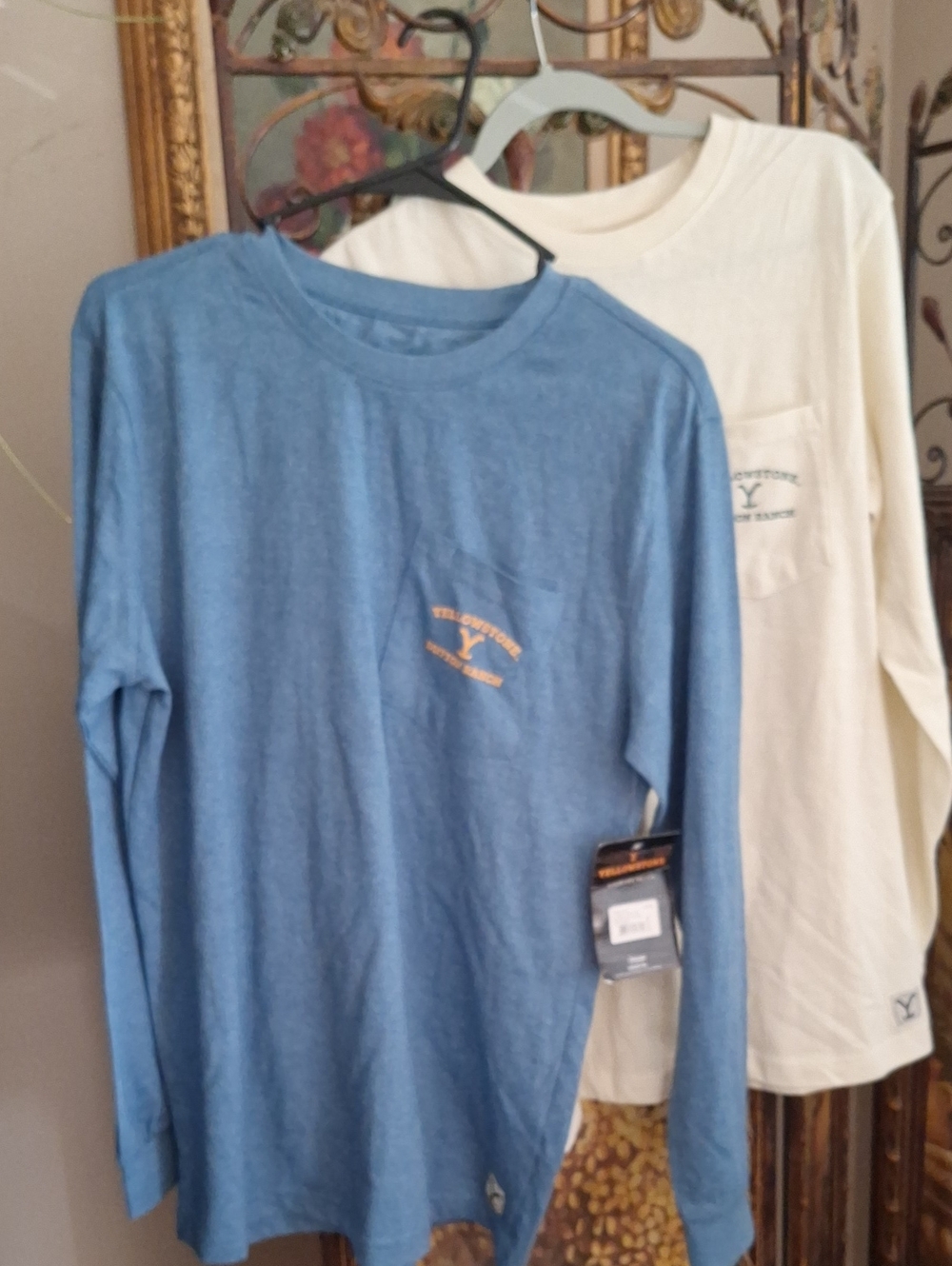 YELLOWSTONE 2 Long-Sleeve Pocket Tee - Blue by